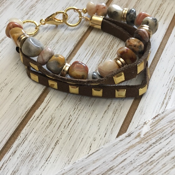 Natural Agate and Faux Leather Bracelet - Picture 2 of 4